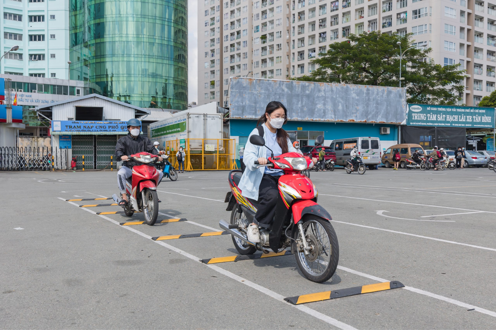 Thi bằng lái xe A1 bao nhiêu tiền