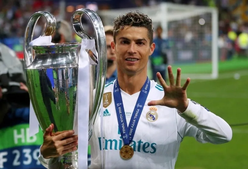 Những huyền thoại sân cỏ góp phần tạo nên lịch sử rực rỡ của Champions League