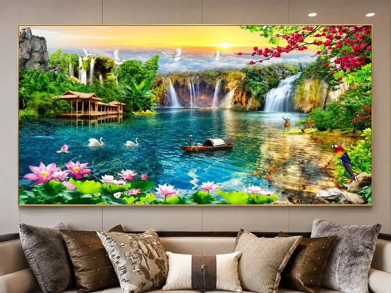 Tranh tráng gương nổi bật với bề mặt sáng bóng và màu sắc sắc nét