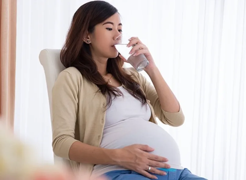 Uống sai thời điểm, dùng liều quá lớn hoặc không kiểm tra tổng lượng canxi là những sai lầm bà bầu nên tránh