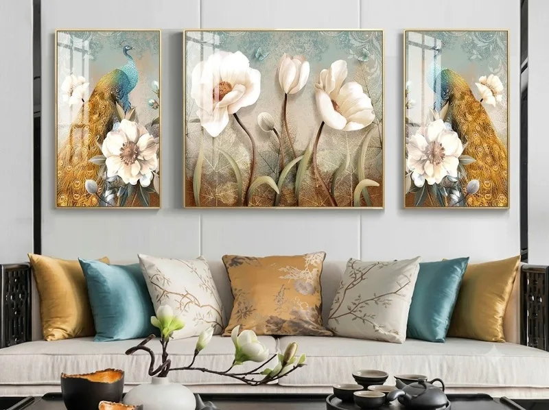Tranh tráng gương cánh chim pha lê nổi bật trong phòng khách Luxury.